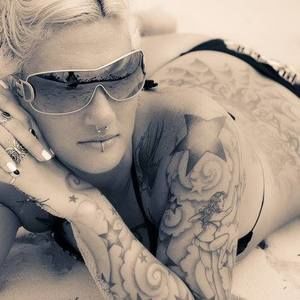 Meet your Posher, Selena